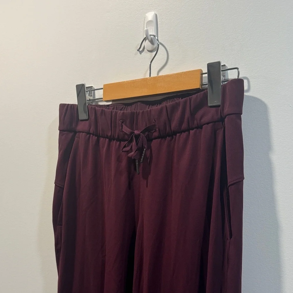 Lululemon On the Fly 7/8 Pant
Dark Adobe - Picture 6 of 11